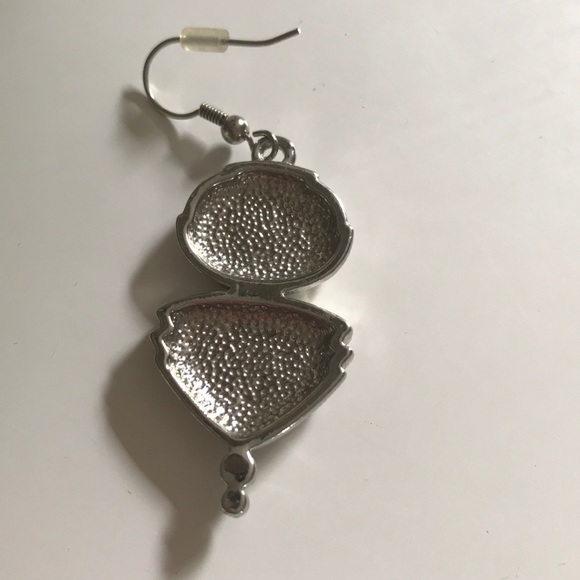 Iridescent Earrings with small rhinestones - Picture 3 of 3